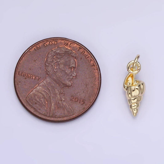 Shell Mini Charm