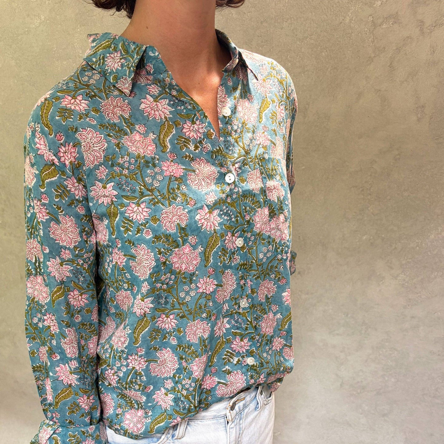 Isla Aqua Pali Shirt