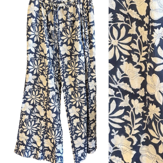 Floral Lounge Pan