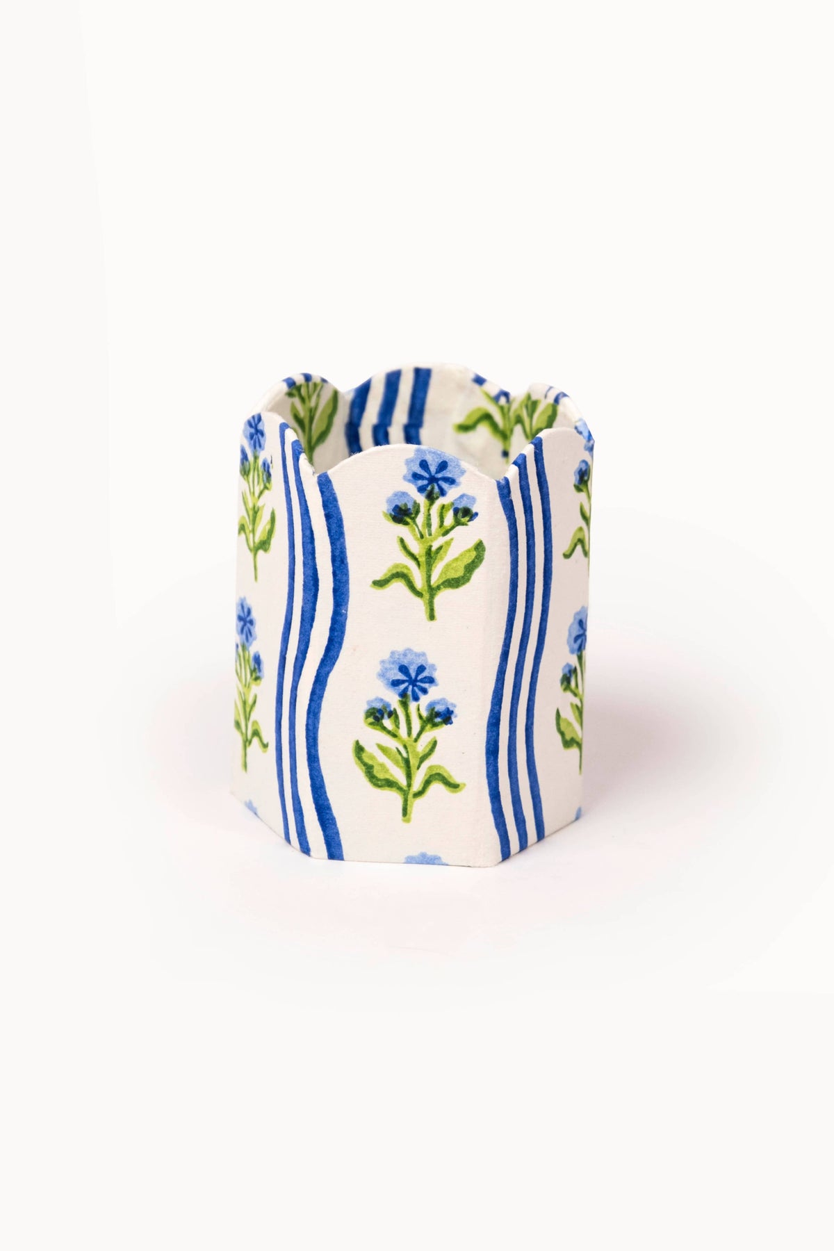 Wavy Stripe Collapsible Pencil Holder