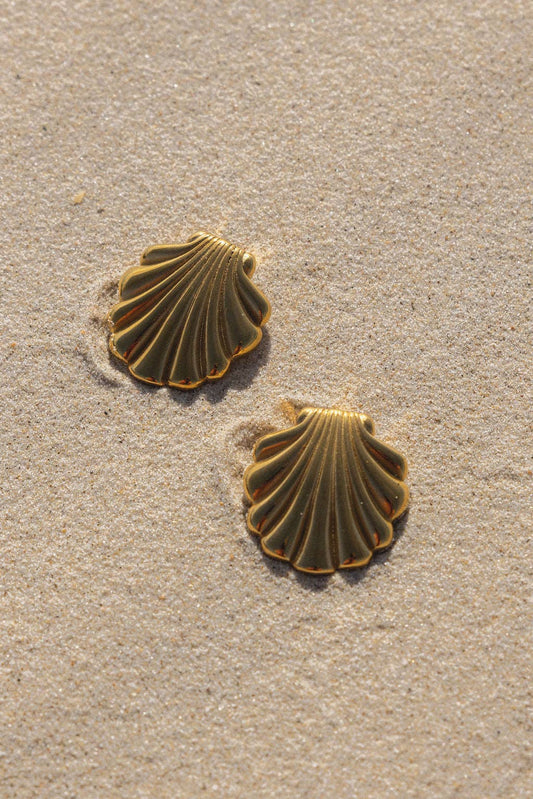 Lumi Gold Shell Earrings