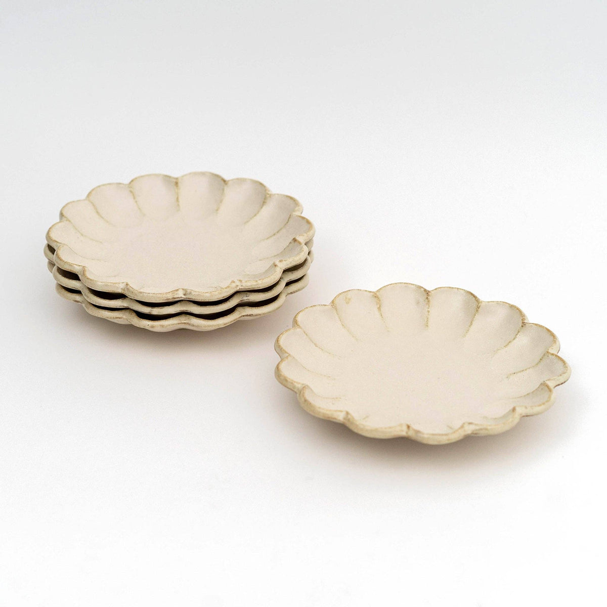 Rinka Scalloped Dishes