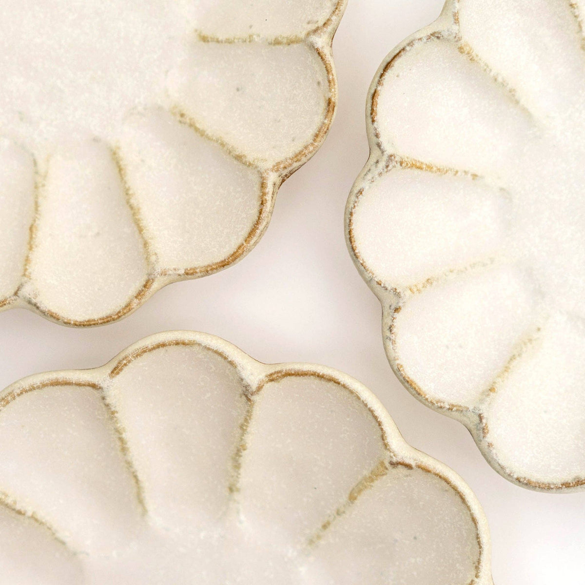 Rinka Scalloped Dishes