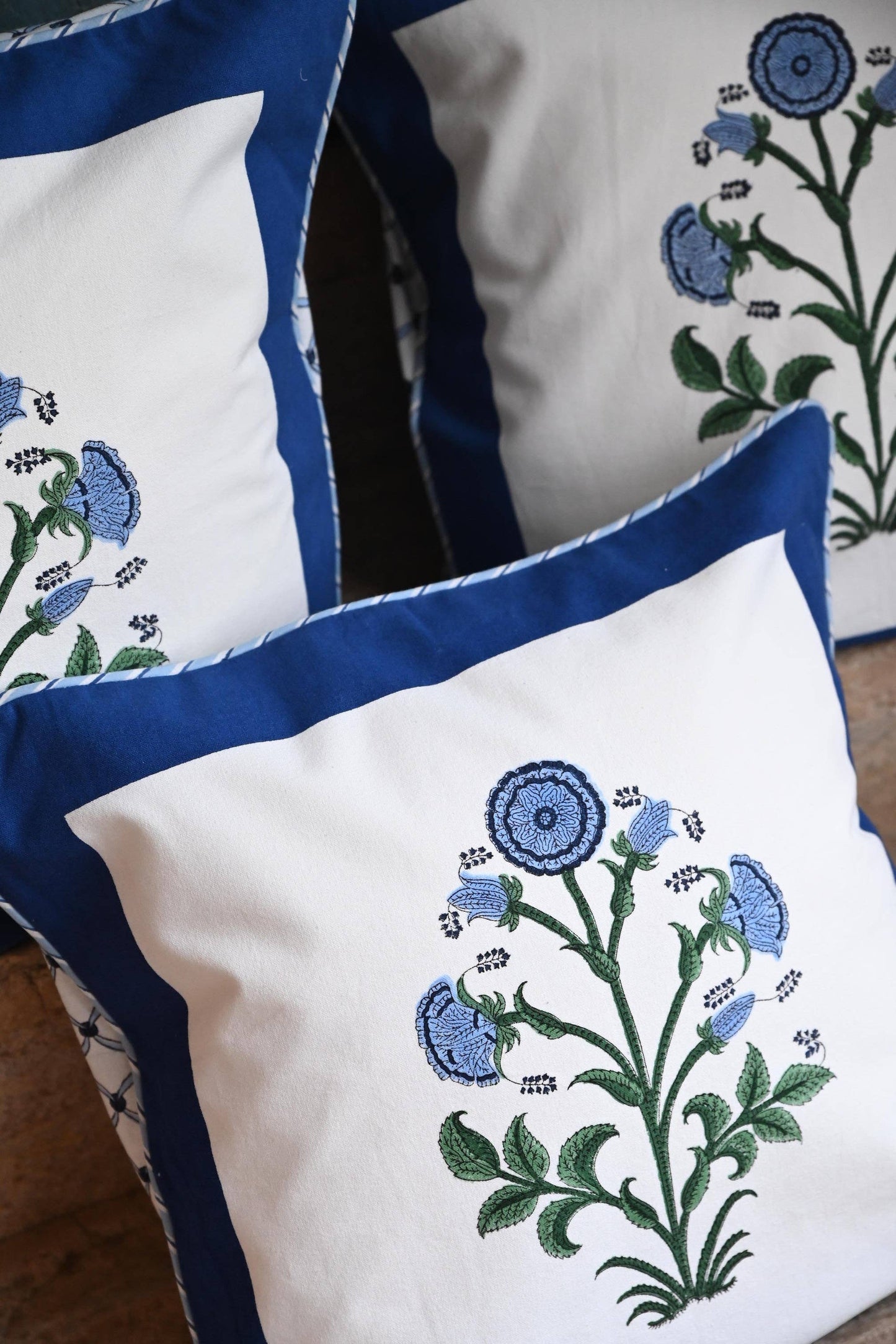 La Reine Blockprint Pillow with insert
