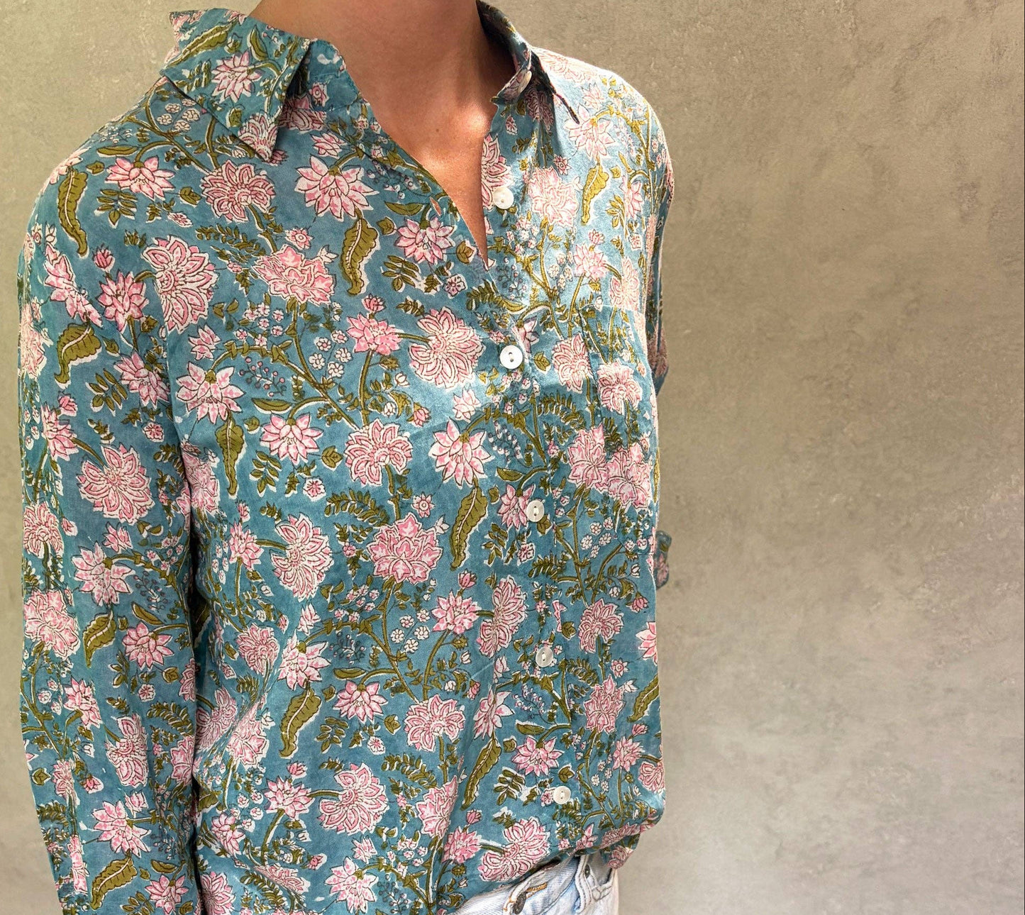 Isla Aqua Pali Shirt