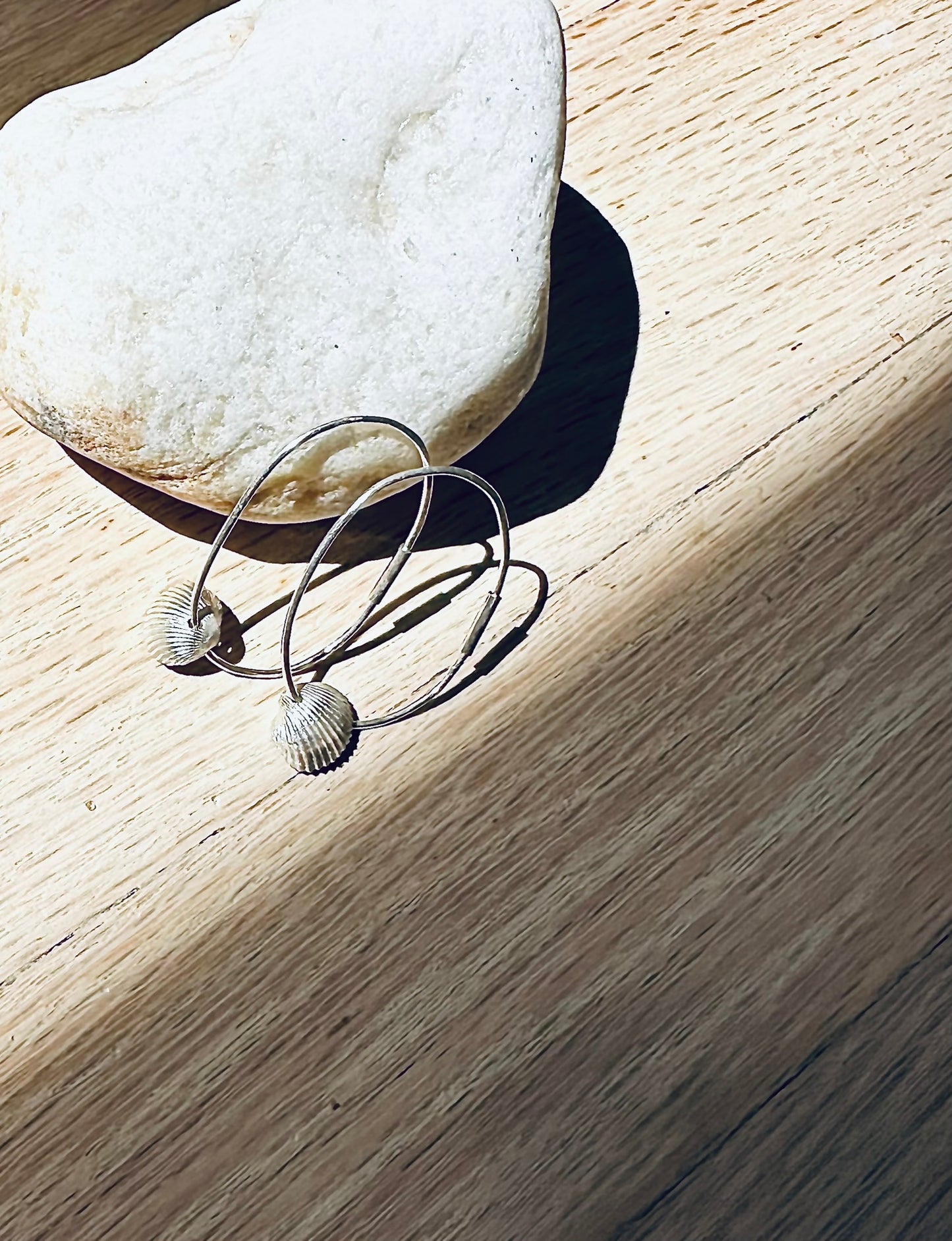 Silver Clam hoops